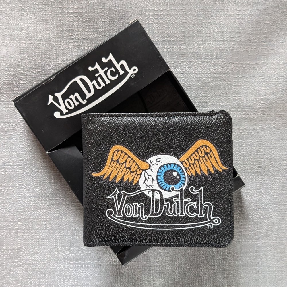 Von Dutch Faux Leather Flying Eyeball Graphic Print Wallet NEW! - Picture 2 of 4